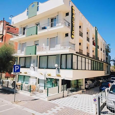 Hotel Baltic 미사노아드리아티코 외부 사진