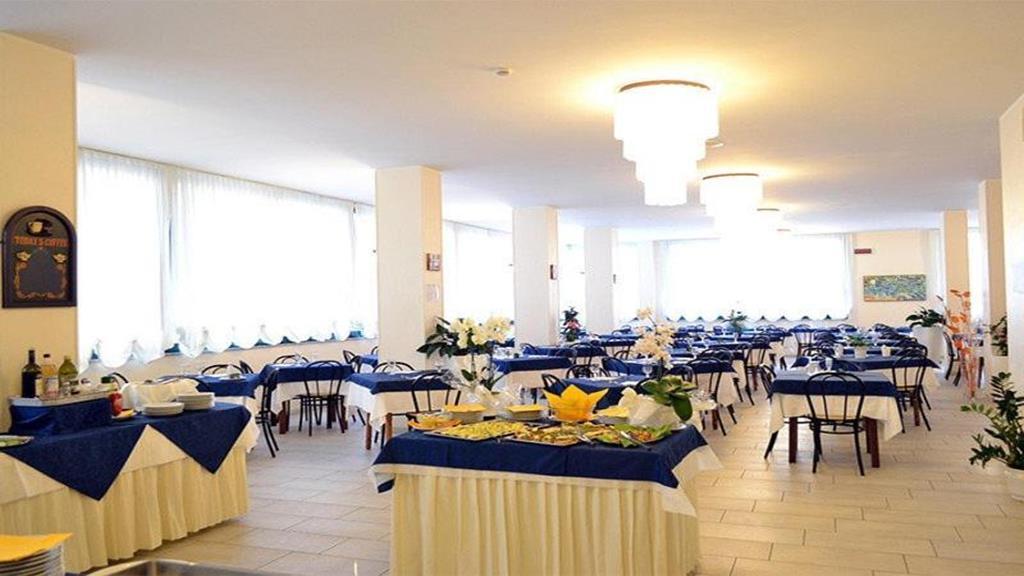 Hotel Baltic 미사노아드리아티코 외부 사진
