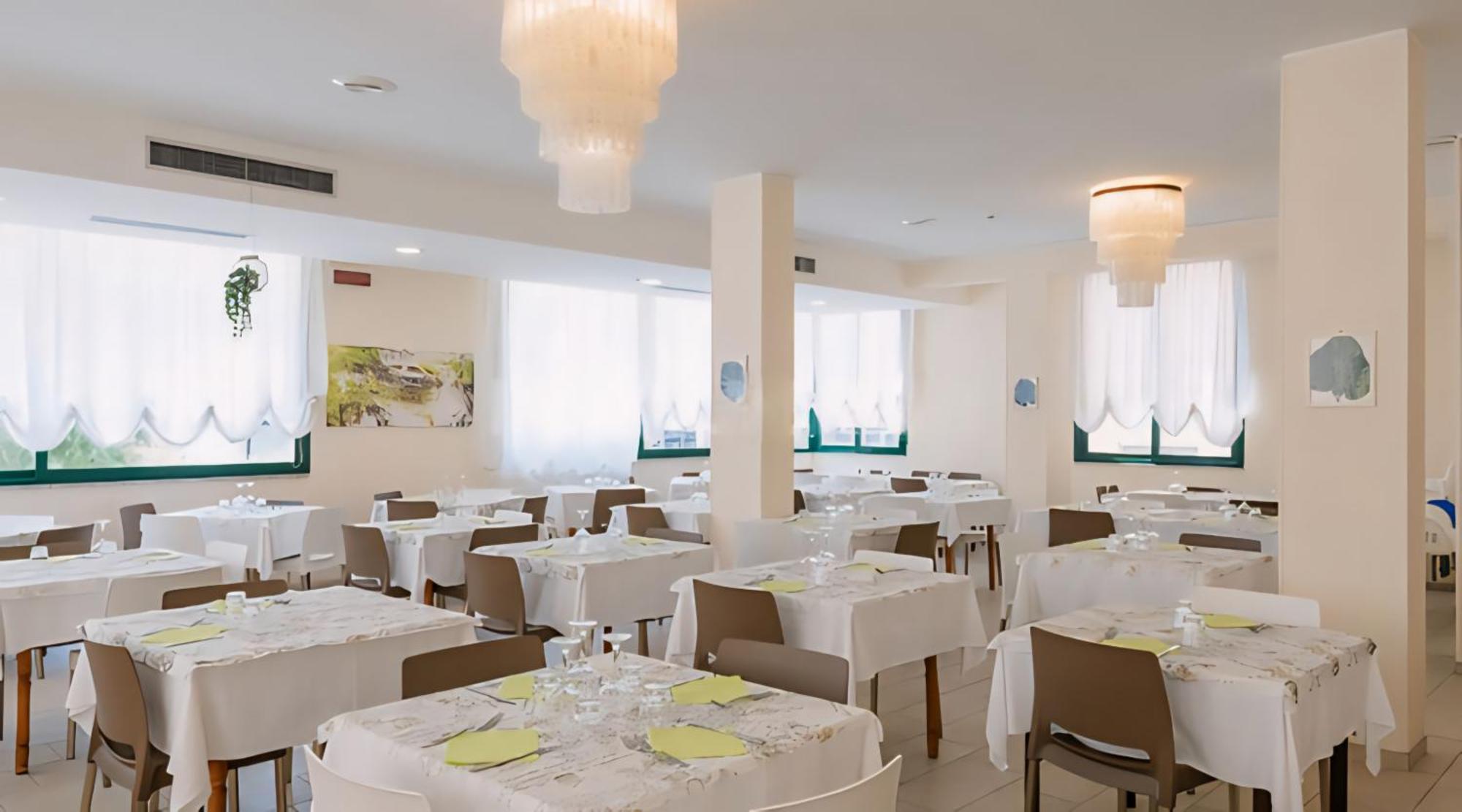 Hotel Baltic 미사노아드리아티코 외부 사진