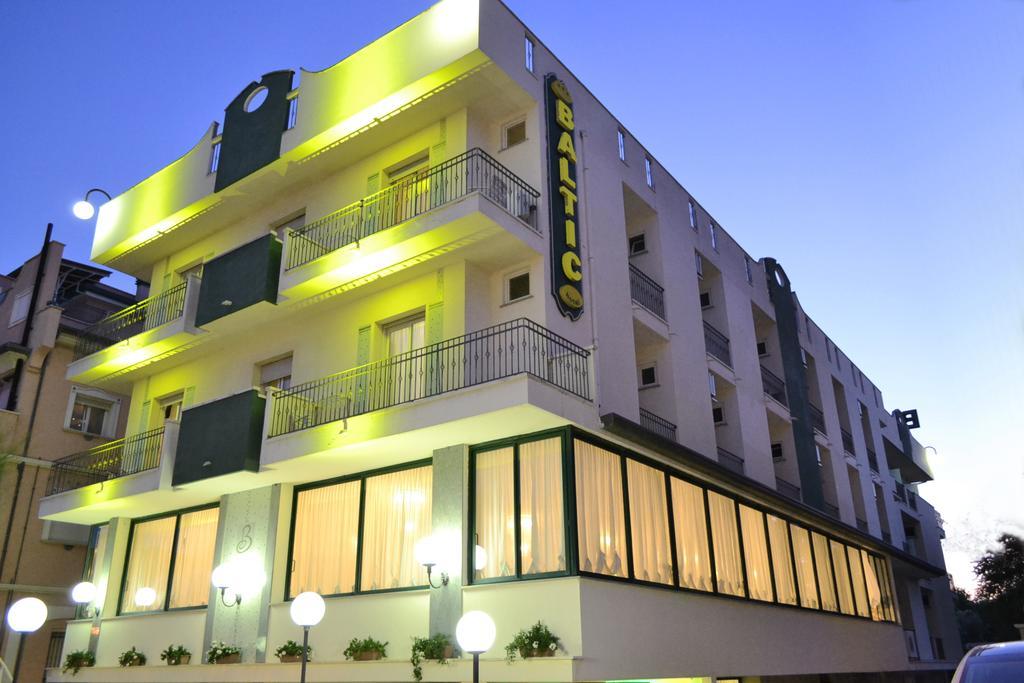 Hotel Baltic 미사노아드리아티코 외부 사진